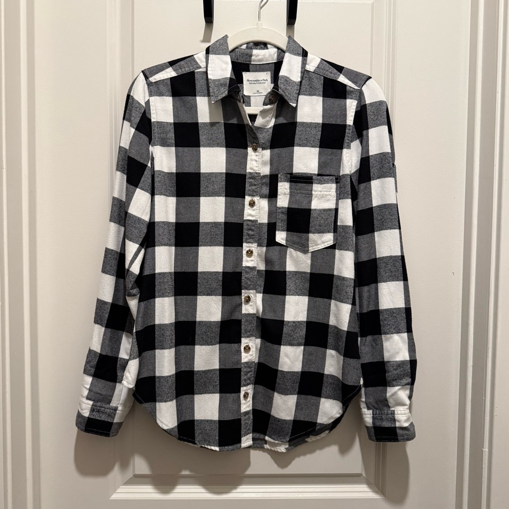 Abercrombie & Fitch Flannel Button Down Shirt